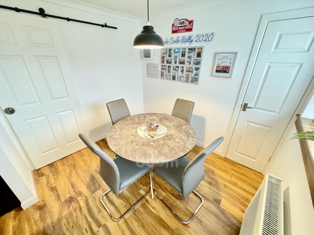 8CEE7850-2499-4679-BC3F-A74D4A30EA32