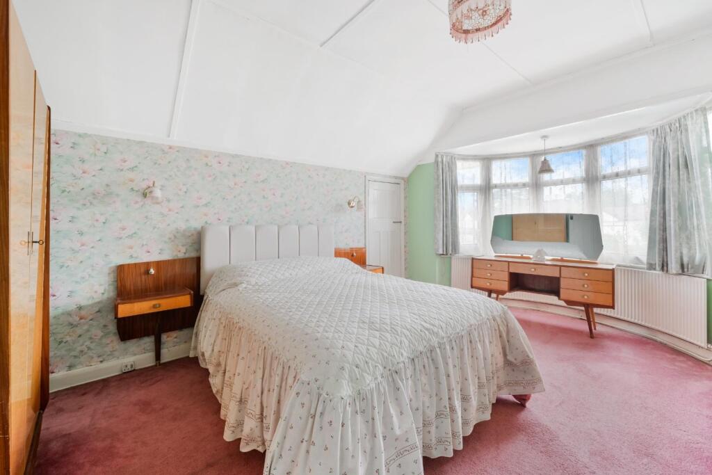 FIRSWOOD AVENUE (7).jpg