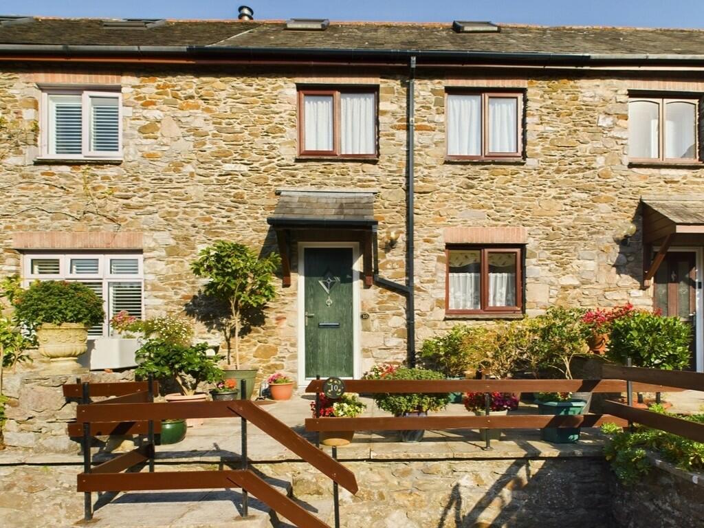 CAM02089G0-PR0325...