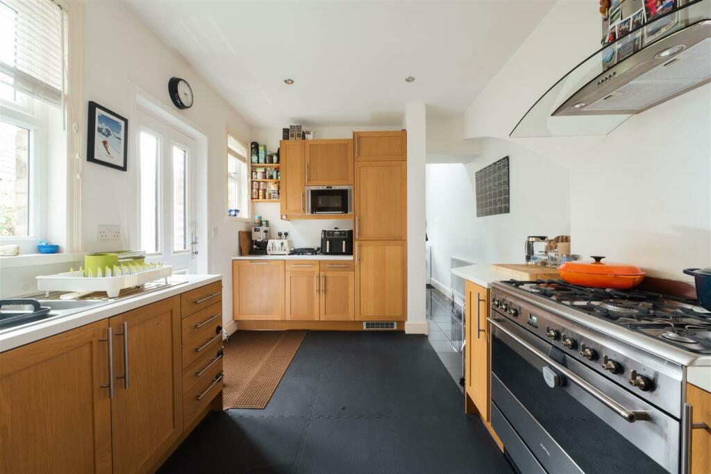 3 Kings Road, Hitchin-13.jpg
