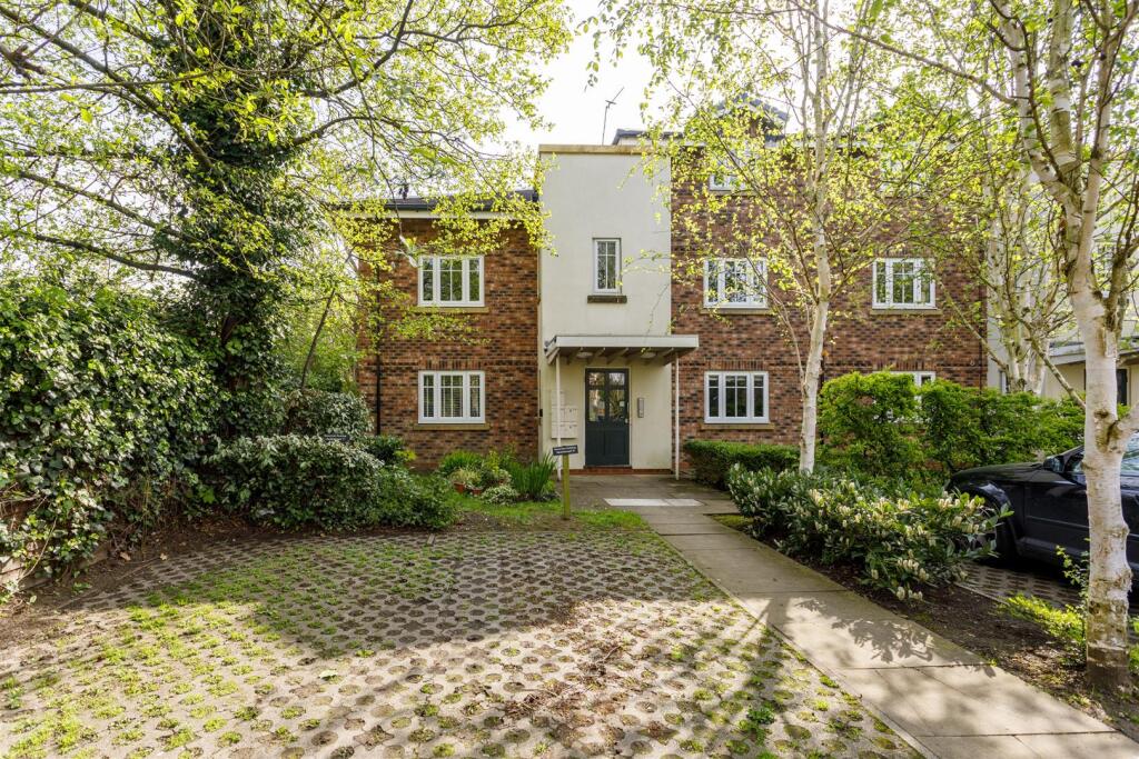 Apt_5_Beverley_House_2.jpg