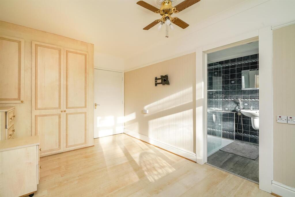 Bedroom/reception room