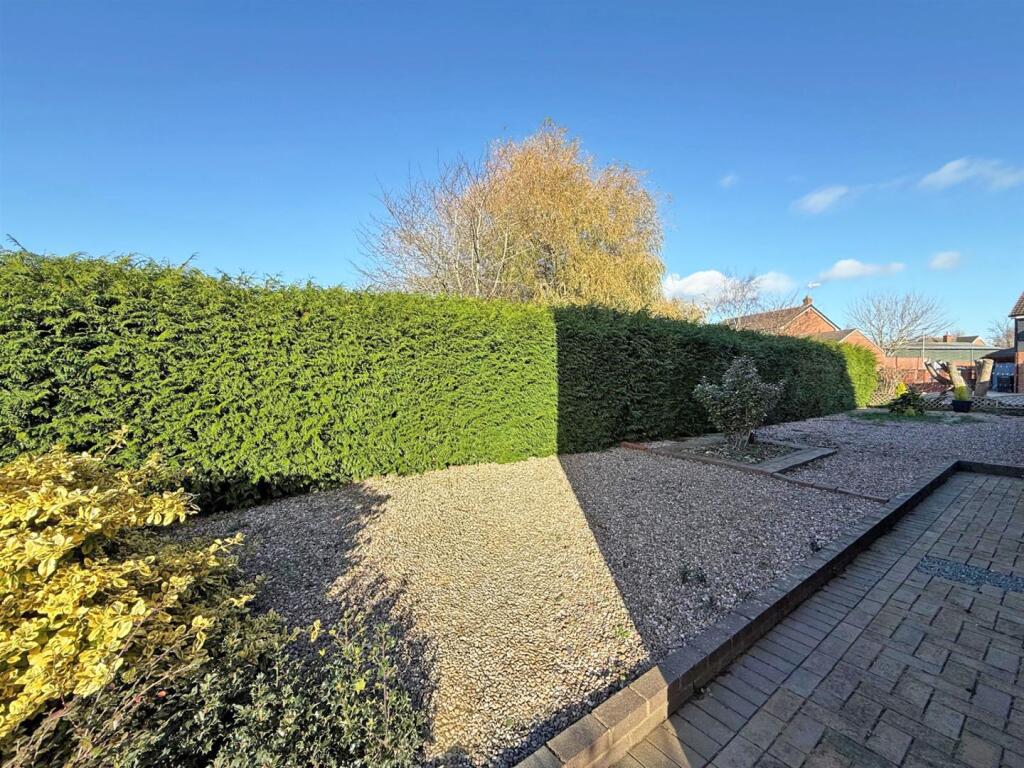 thumbnail_image1 (3).jpg