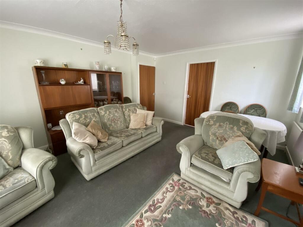 Lounge: