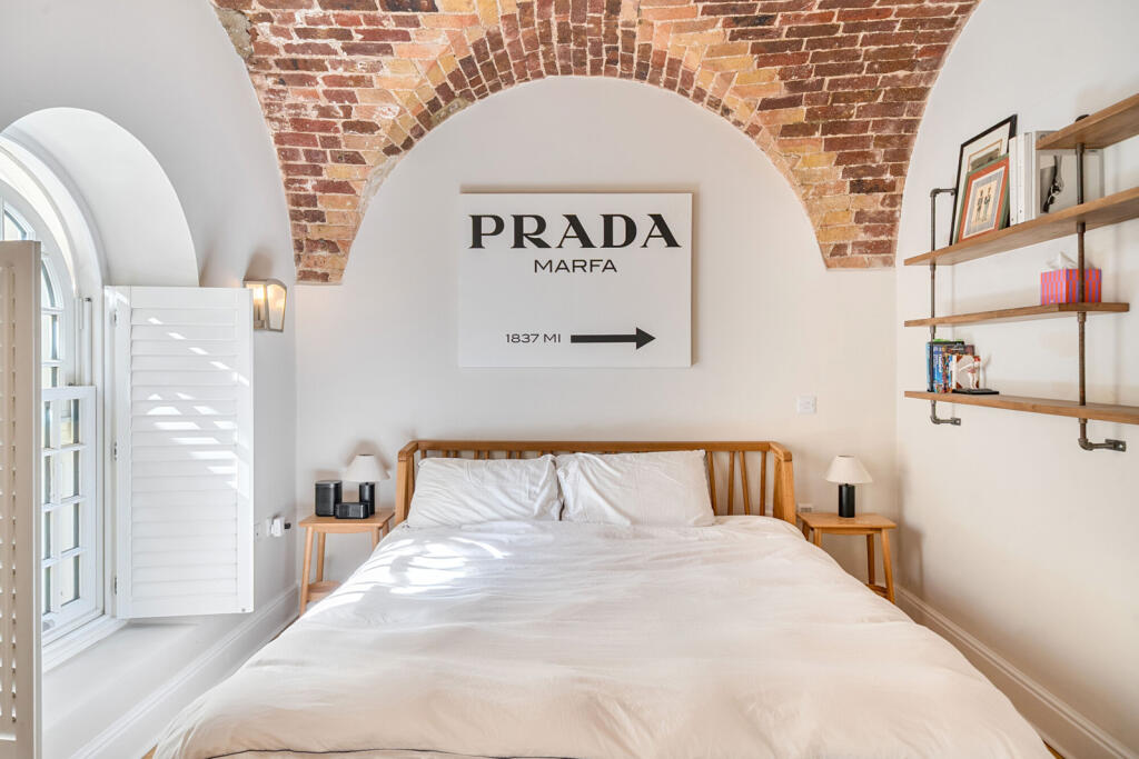 1354053-21-68cd5c...