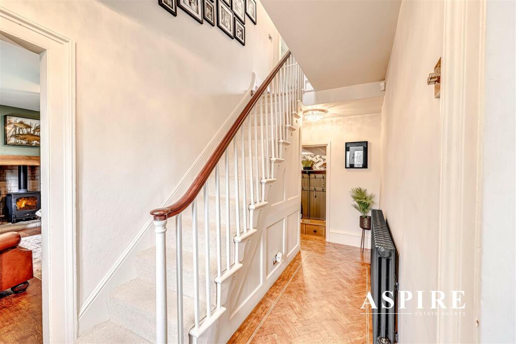 Aspire Estate Agents1016.jpg