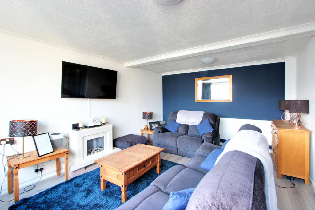 3 Bedroom - End Terrace house