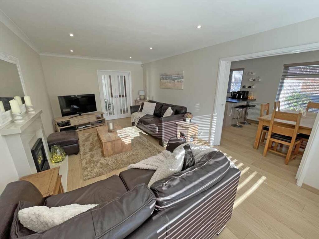 Upland Drive 104 Lounge 3.jpg