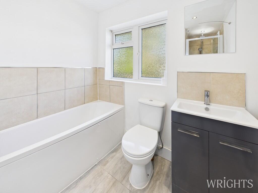 CAM02796G0-PR0494...