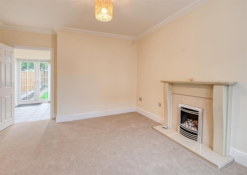 31 Wenlock Rise-8.jpg