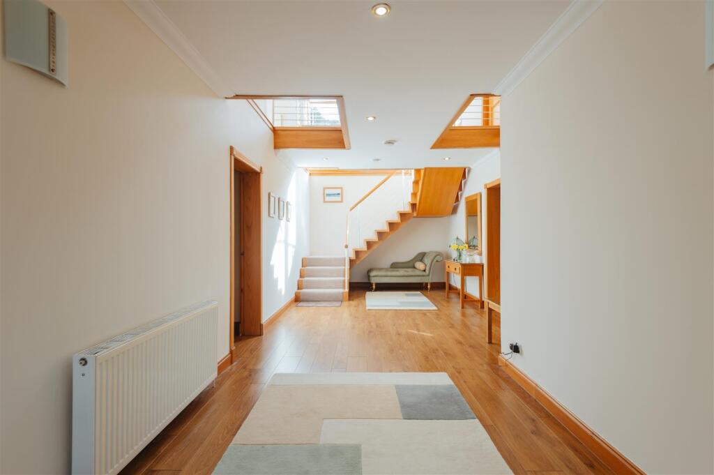 36_Turnberry_Avenue-37.jpg