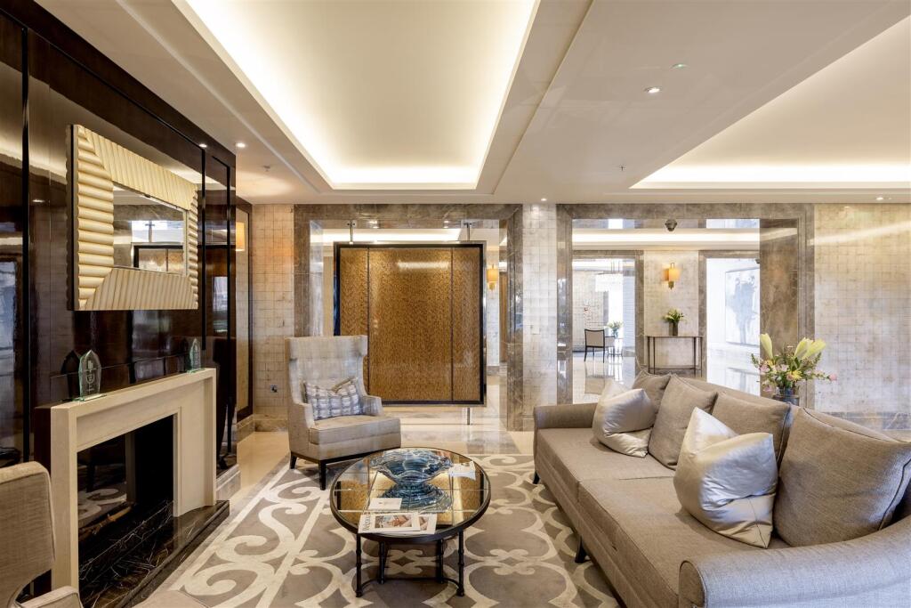 1 Ebury Square, Belgravia
