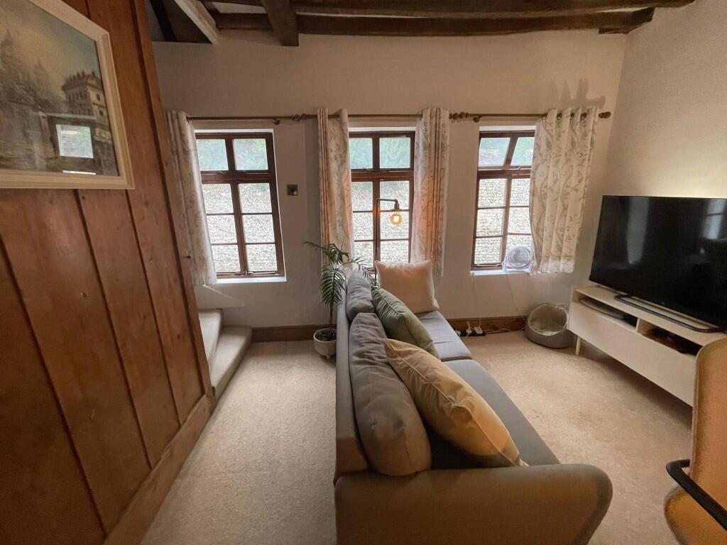 20250808 083239000 IOS 10  Medium  T202508111053.jpg