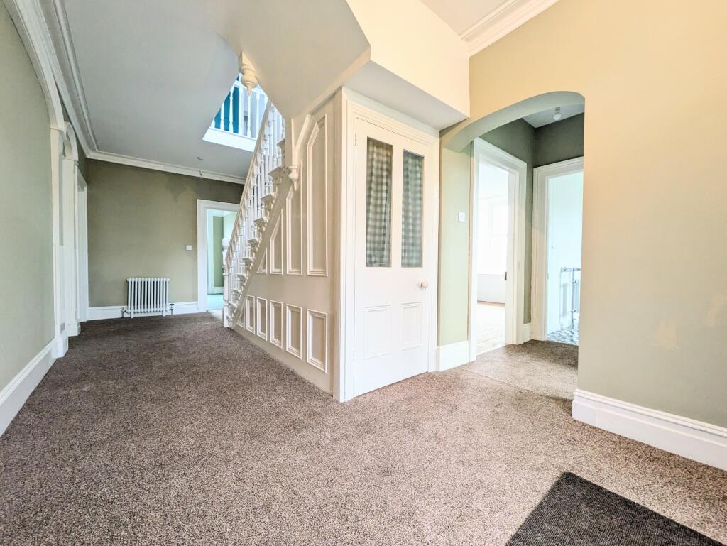 PXL_20241213_122359060.MP~2