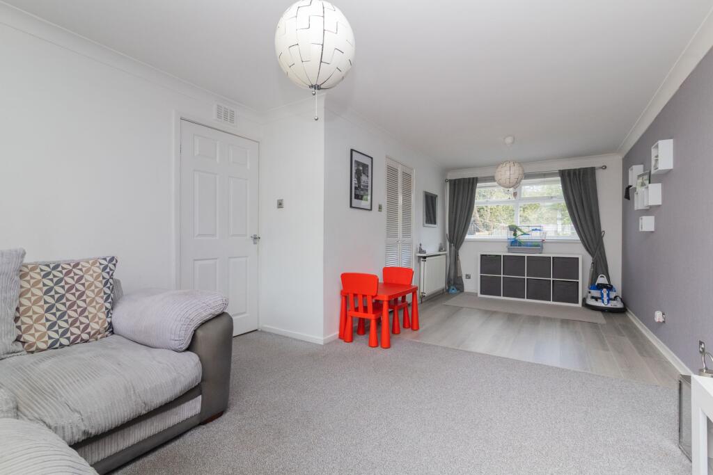 Lounge to Dining Area