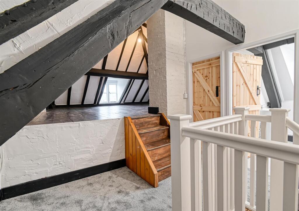 42 Riverside -15.jpg