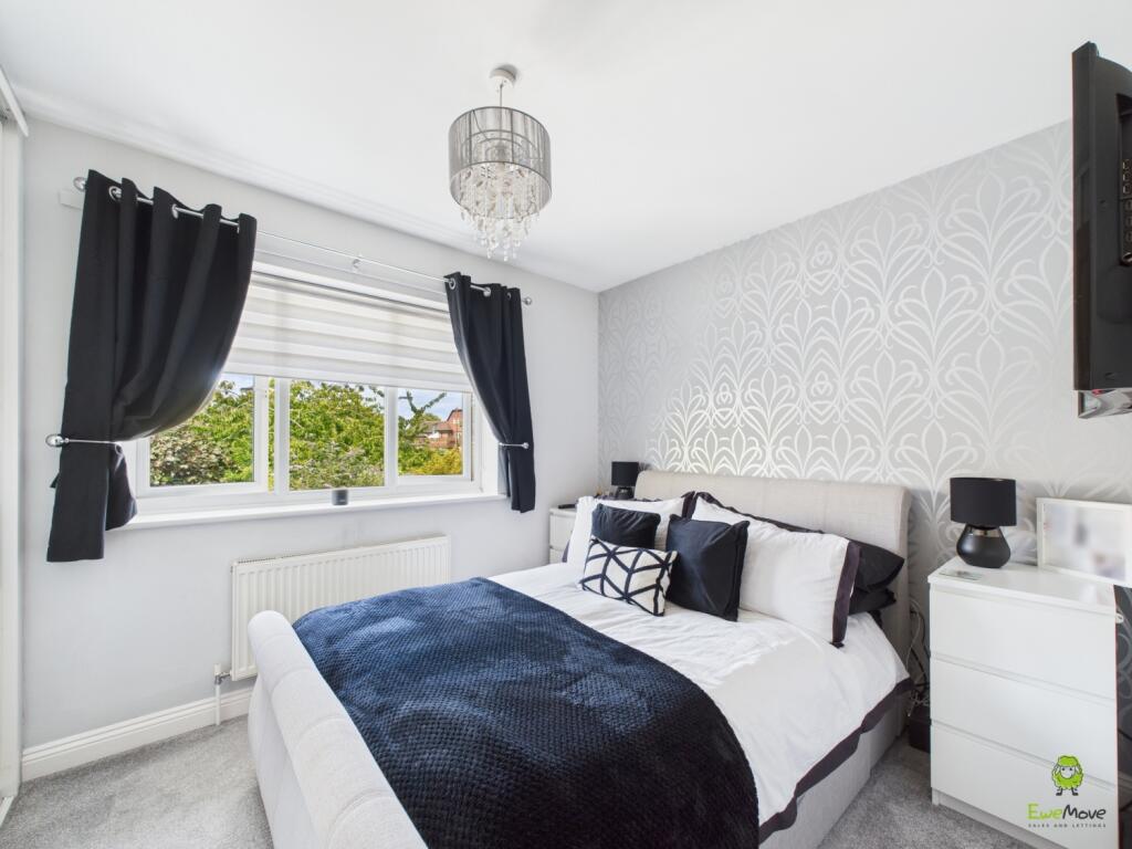 Presented by Nicoleta at EweMove Bexleyheath and D