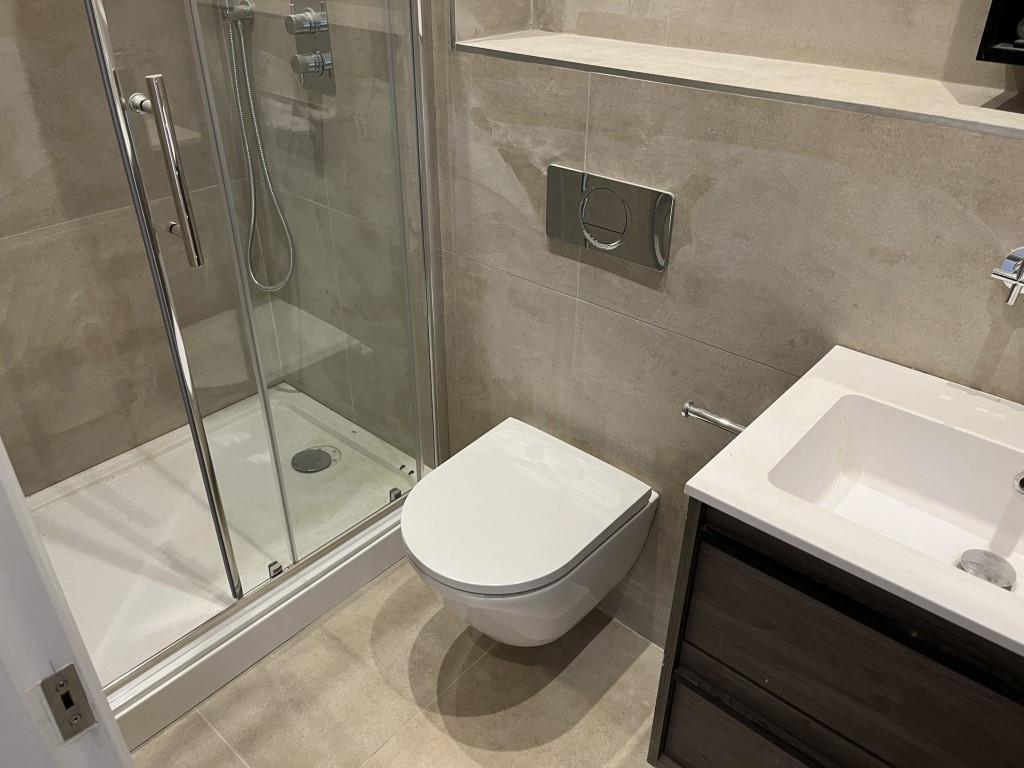 flat 1 brooklands ensuite
