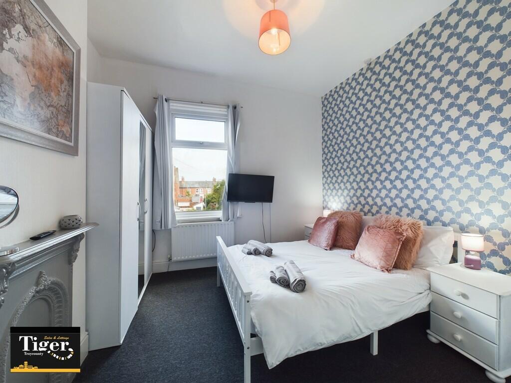 CAM03440G0-PR0152...