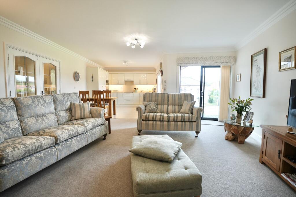 Open Plan Lounge &amp; Kitchen/Diner