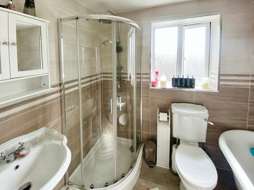 04461CCF-583B-4BE1-84E9-6E2FDBCF1154