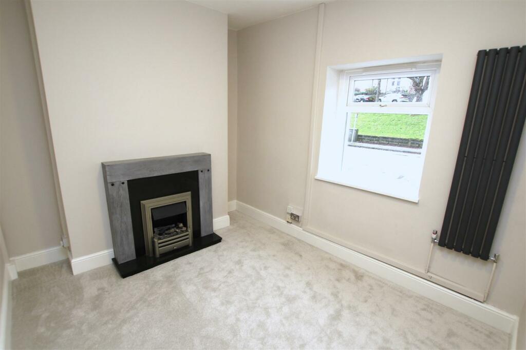 Lounge (Ground floor)