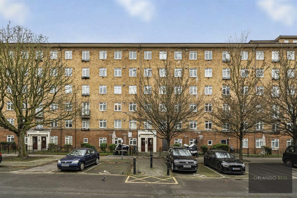 Flat 10, Tait Court SW8 2EU-12.jpg