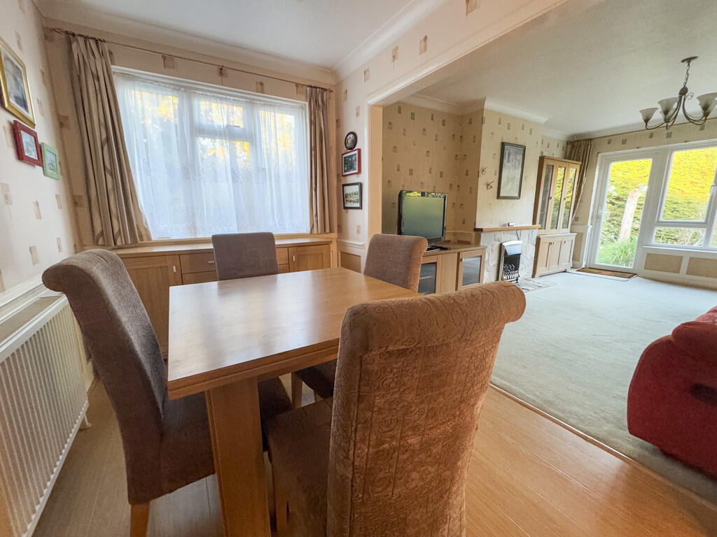 Dining Room -Bed ...