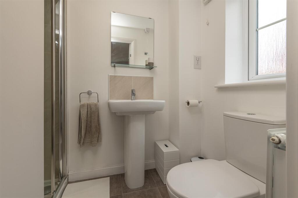 36 - 1 Anderson Lane LS27 0FP.jpg