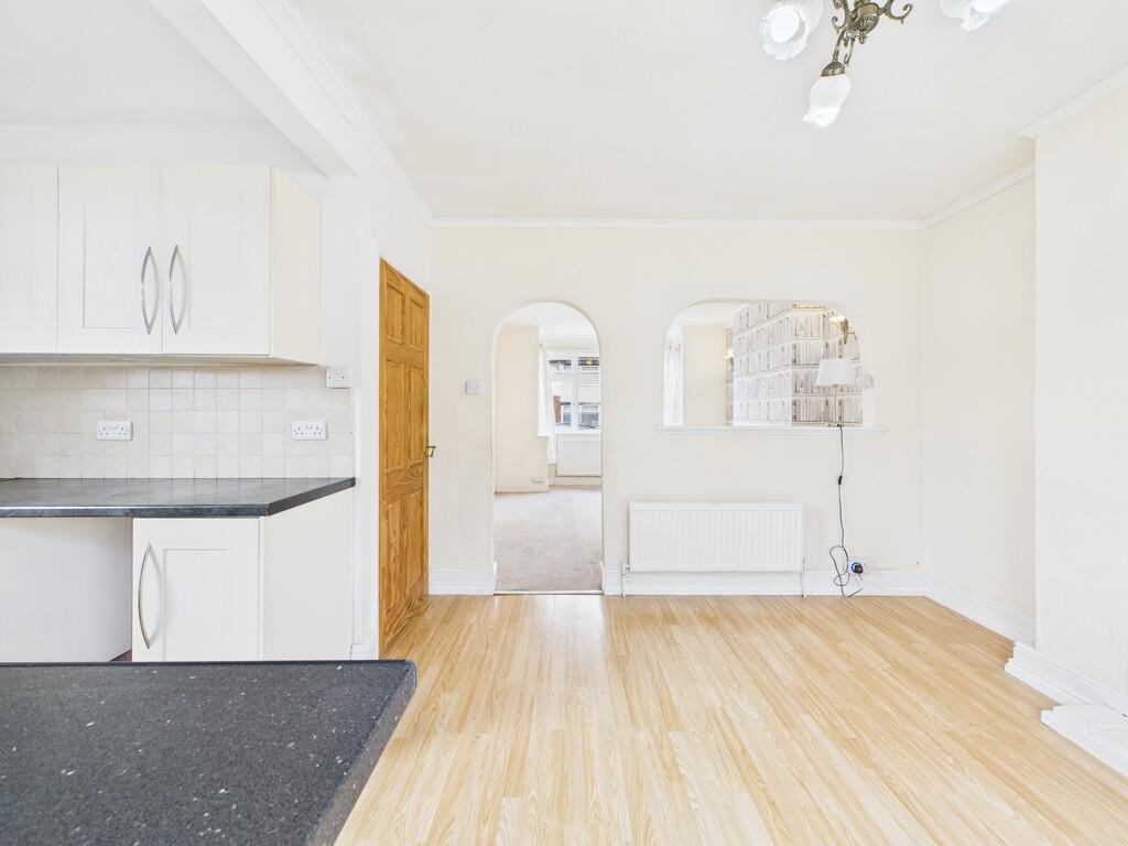 CAM04578G0-PR0032...