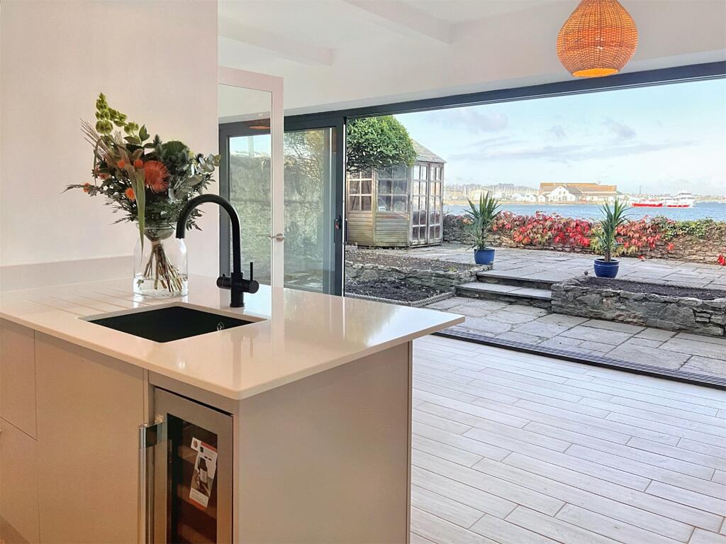 Kitchen/Garden