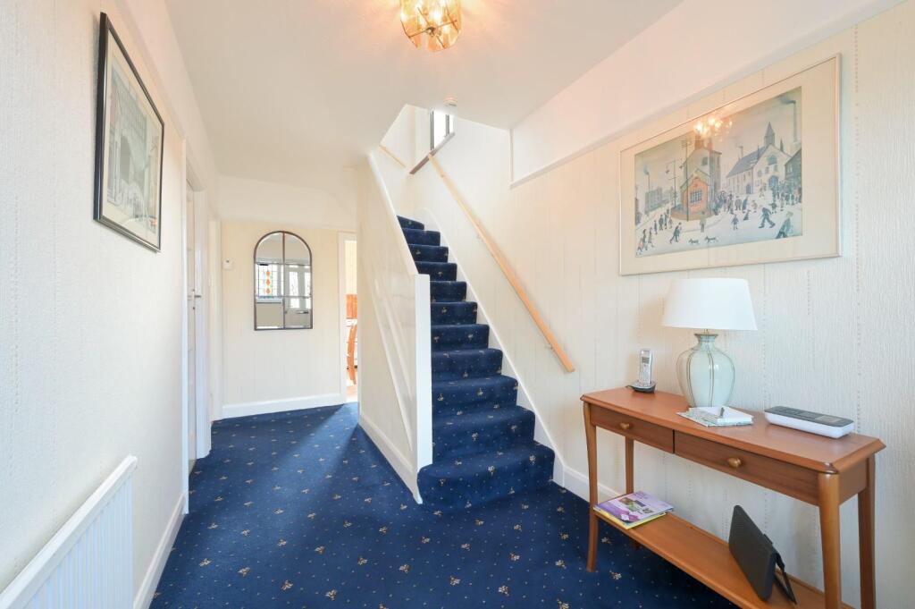 STONELEIGH CRESCENT  (1).jpg