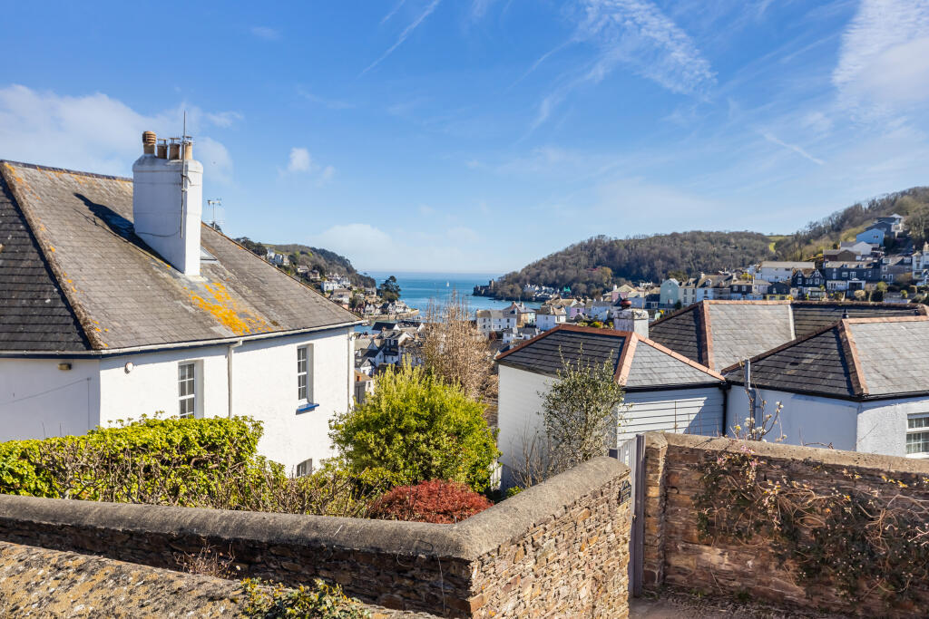 A03 - 12 Mount Boone, Dartmouth - 250411