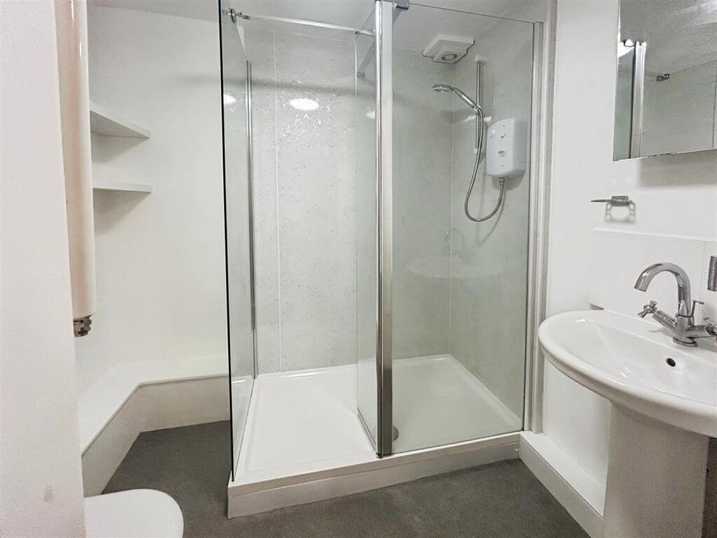 9b5721b2--440C-B3AA-E89DB05FFE02-70988-0000417AD8E