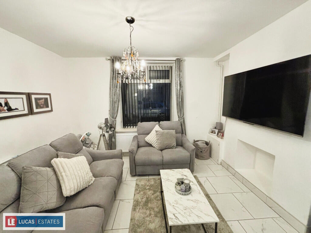 1fcb5d15-image_pi...