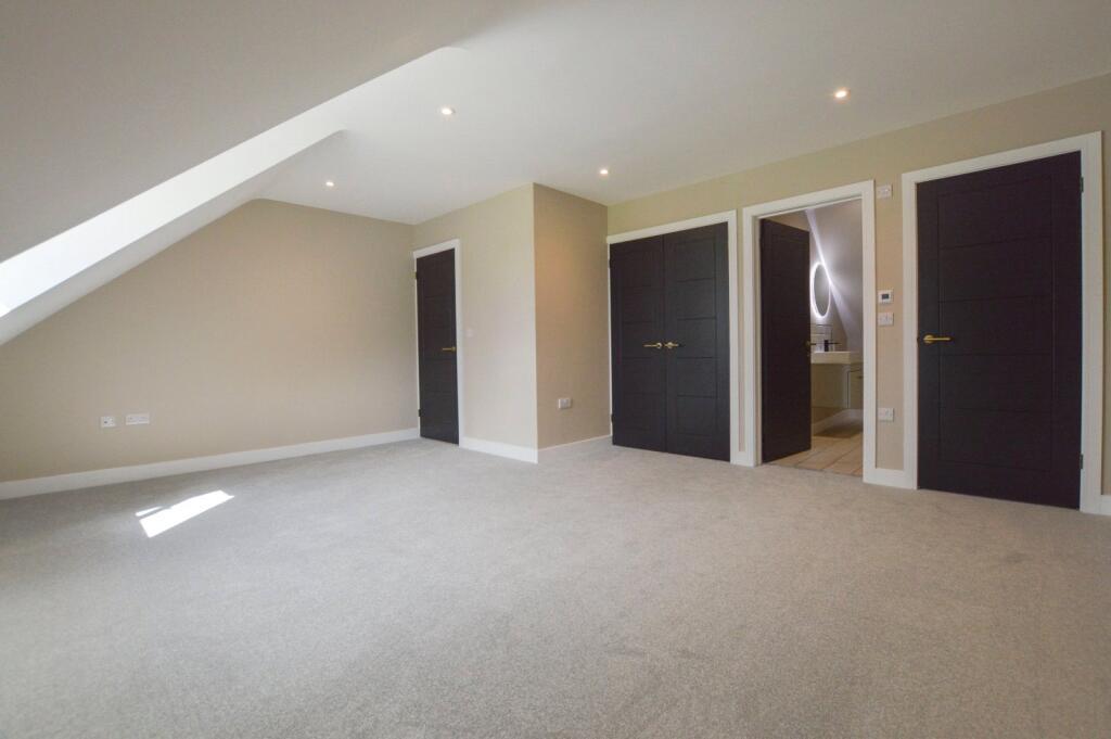 Built In Wardrobes