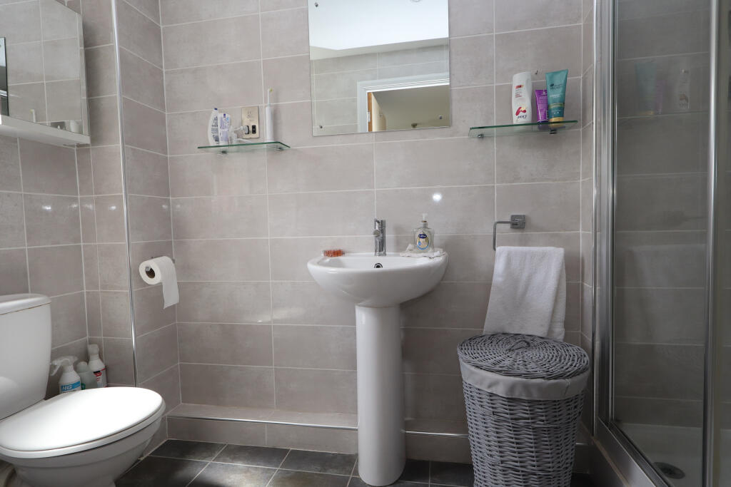 En suite shower room