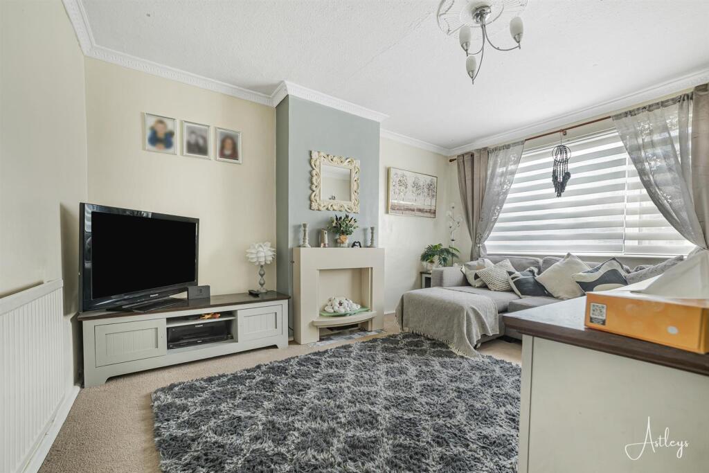 Dining room/second lounge