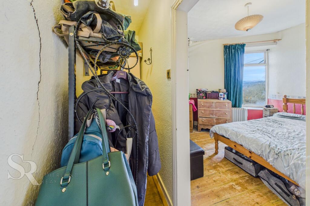 Walk-Through Wardrobe