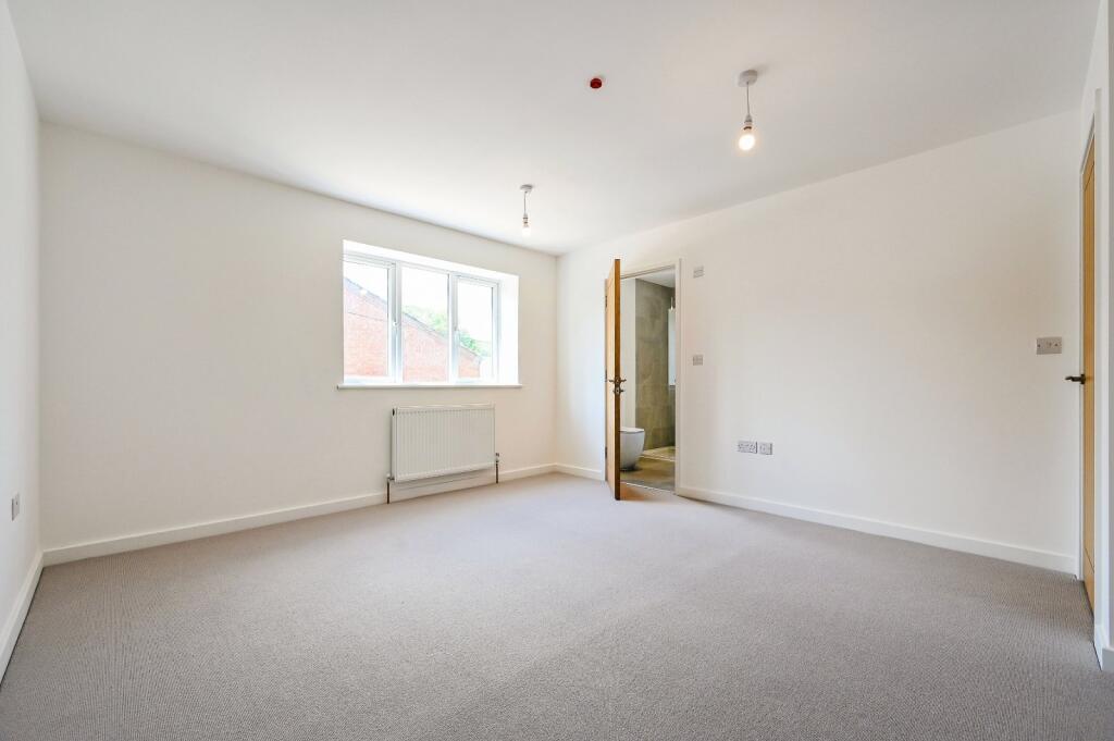 bedroom &amp; ensuite