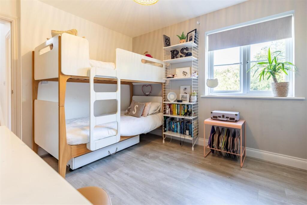 1 Boleyn Row  (21).jpg