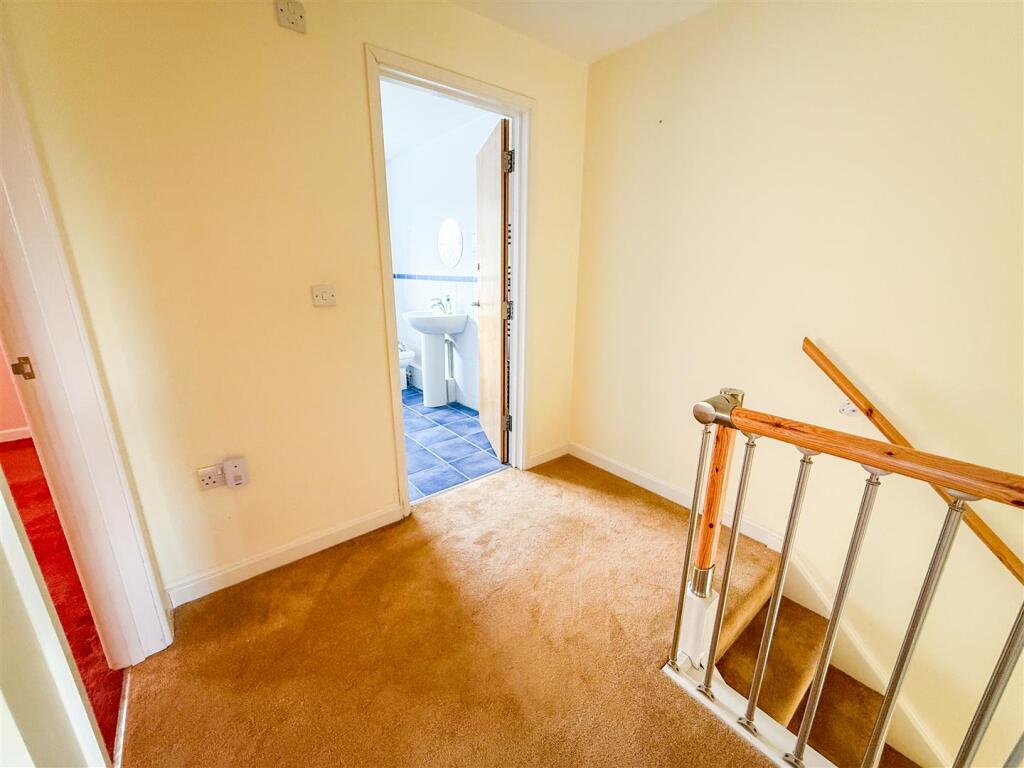 SECOND FLOOR LANDING