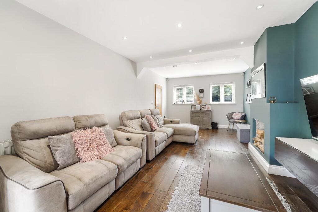 MERLAND RISE (12).jpg