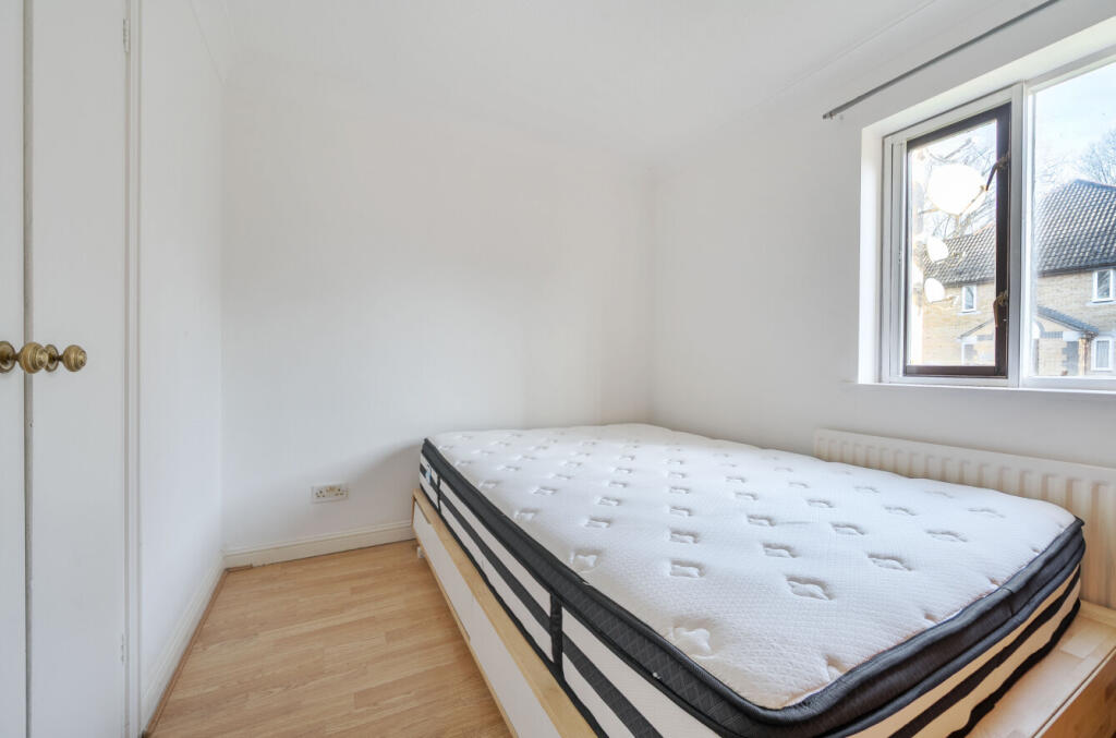 1381164-18-6915b7...