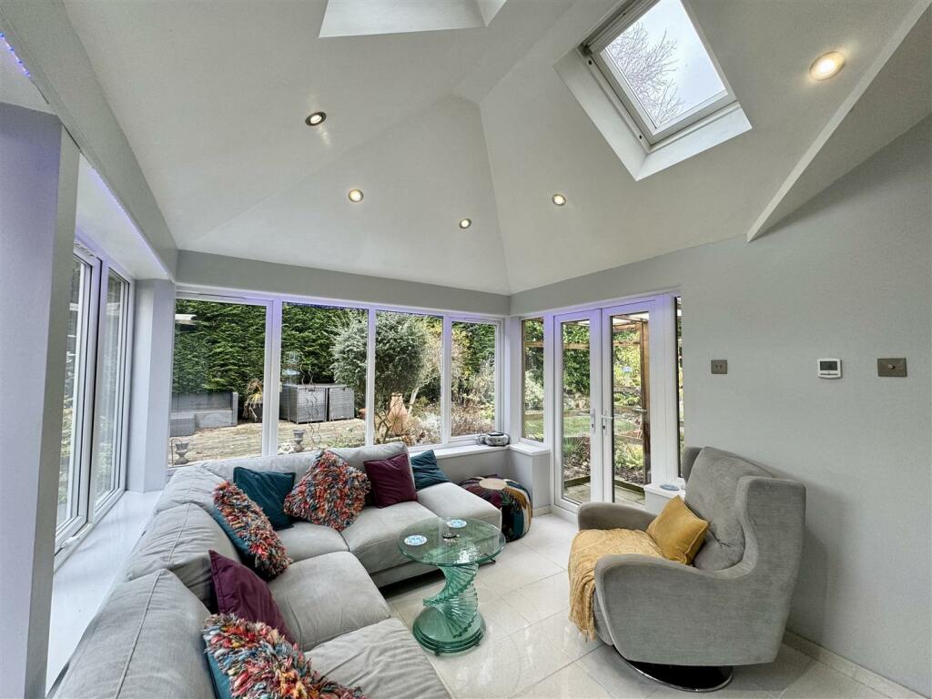 Garden room