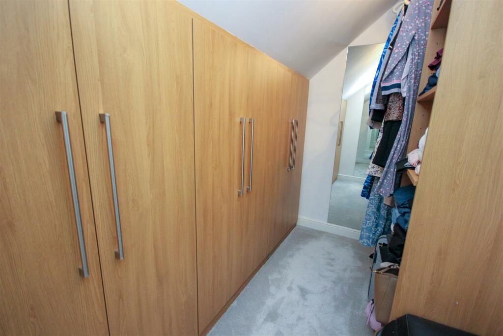 Dressing Room.jpg