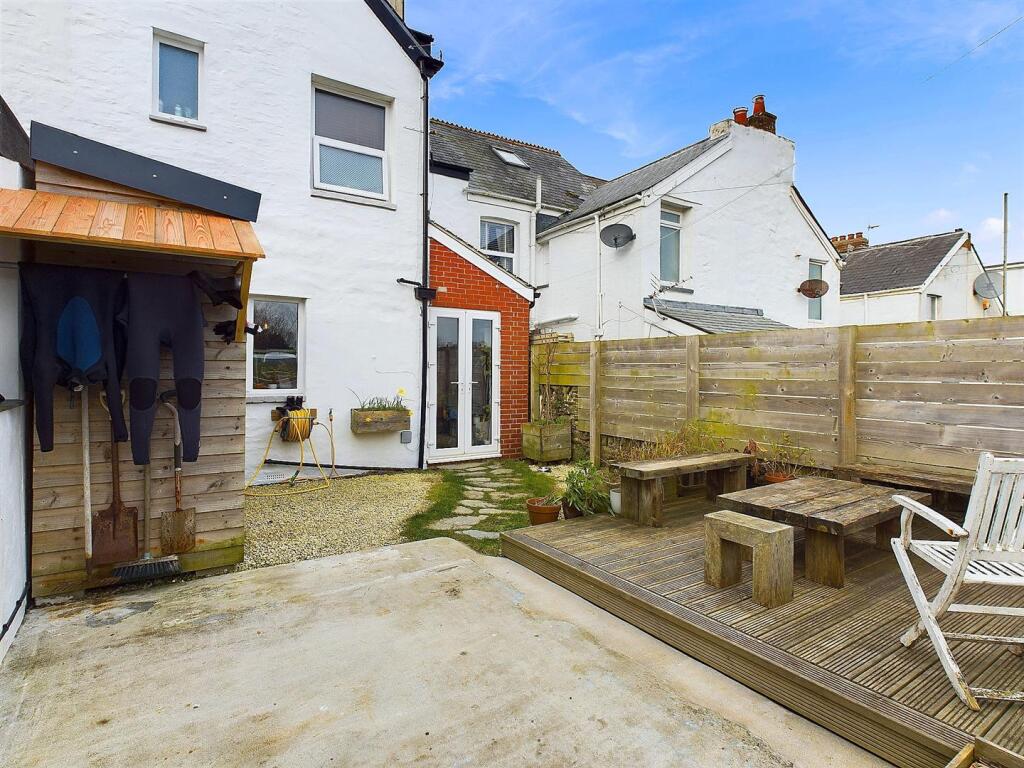 Rear Courtyard