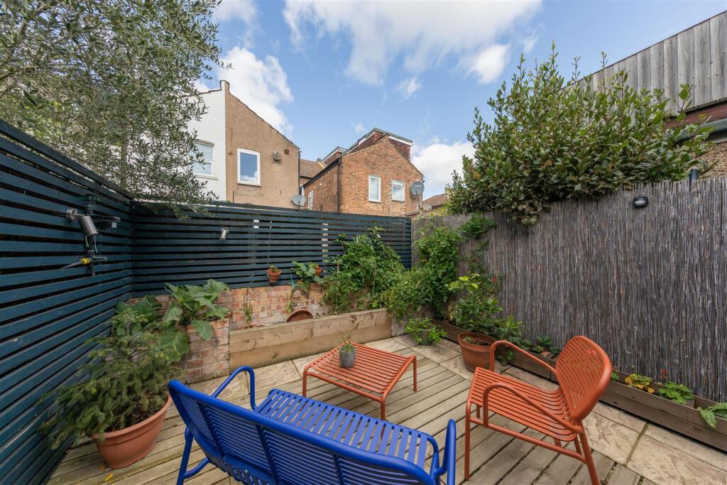 Dawlish Road E10
