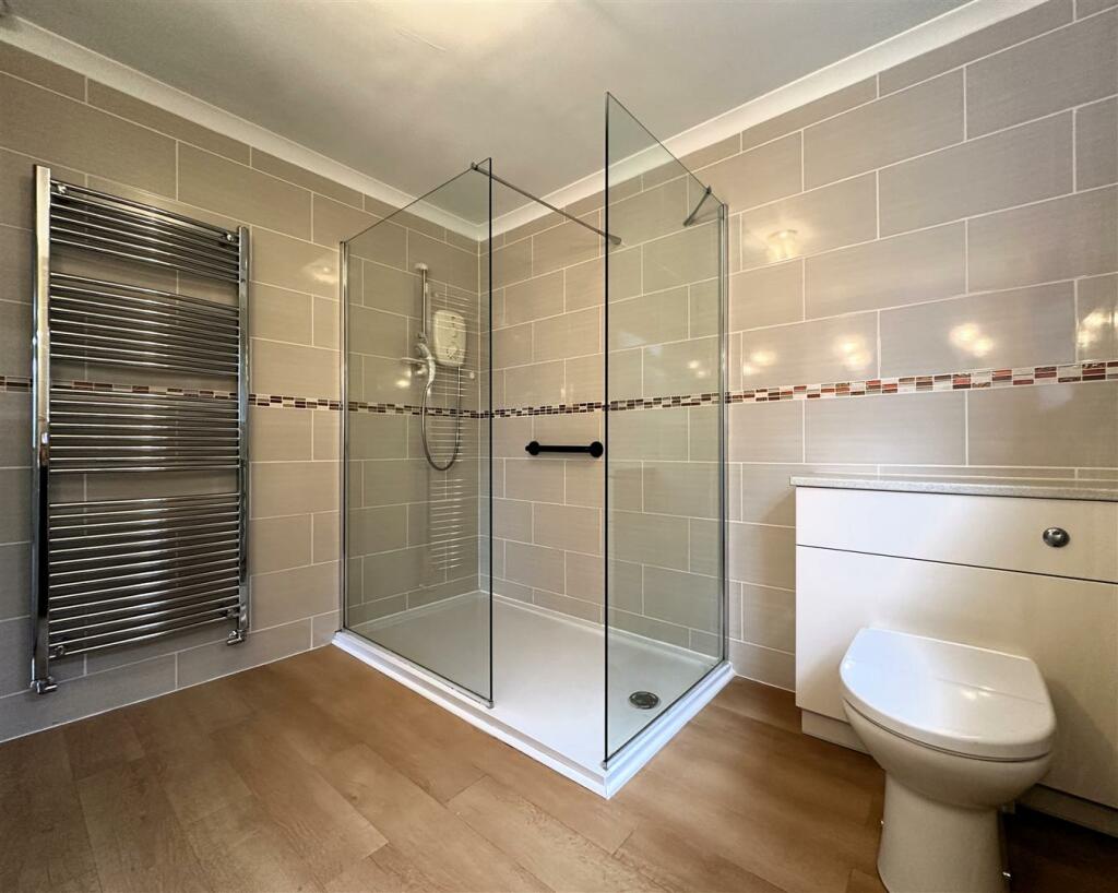 Ensuite.jpg