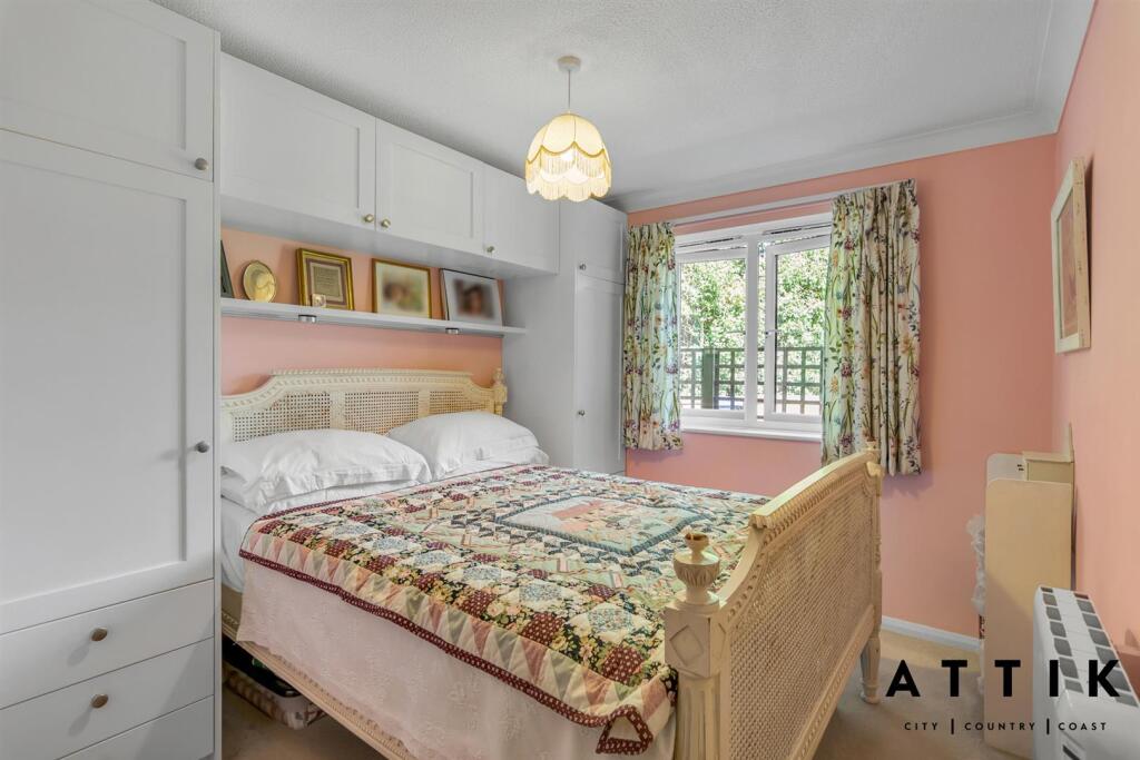 32 The Limes, London Road Halesworth IP19 8LT (1).